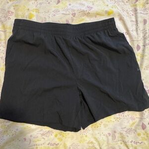 4/$25 Like new Black Women's asics Shorts sz L